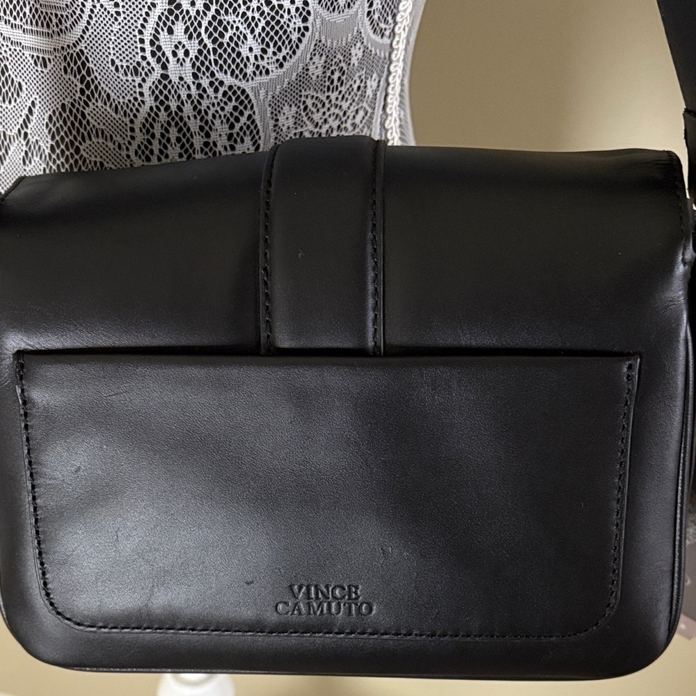 NWT Vince Camuto Black and Cream Crossbody Bag - Picture 6 of 8